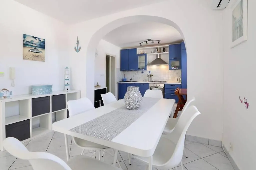Apartman Amelie Vantacici Apartment