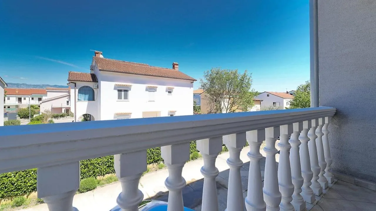 Apartment Apartman Amelie Vantacici